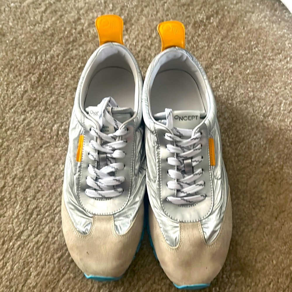 Womens Oncept sneakers